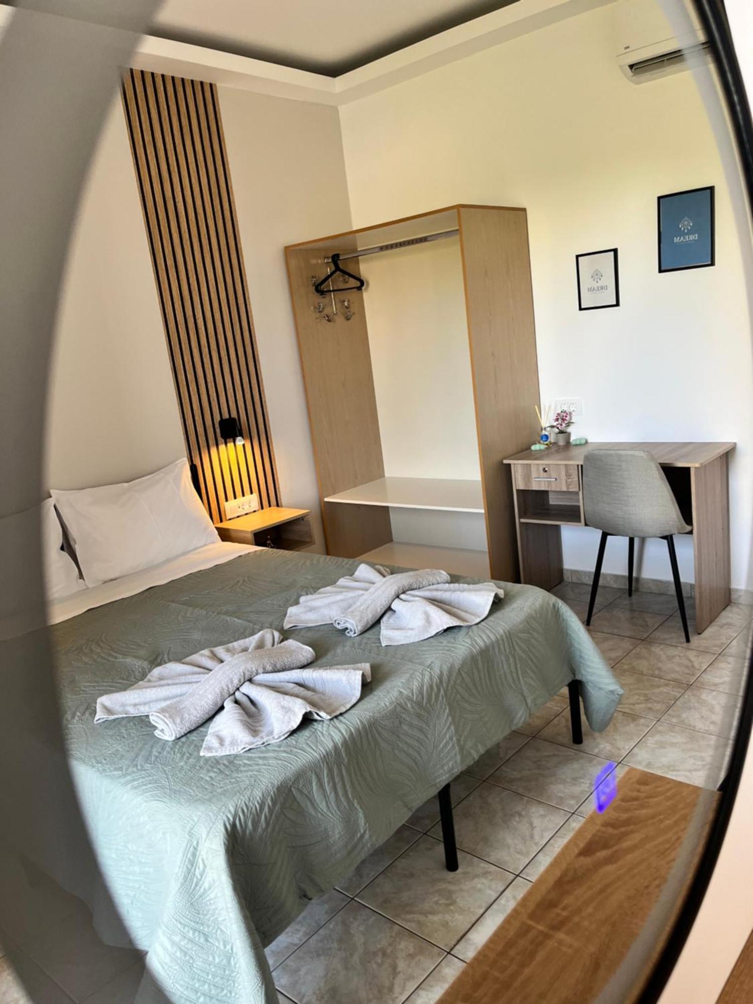 Dream Apartments Палиохора Екстериор снимка